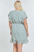 Load image into Gallery viewer, Curvy Floral Ruffle Detail Dress
