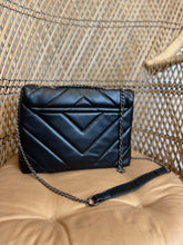 Load image into Gallery viewer, Everyday Wear Black Purse
